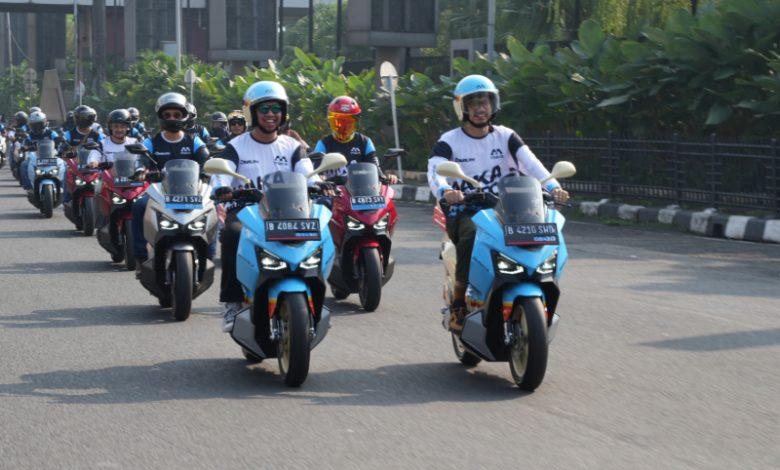 Duta Mojo riding di Jakarta
