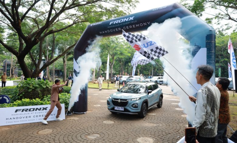 seremoni penyerahan Suzuki Fronx