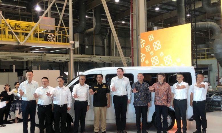 Wuling merayakan ulang tahun yang ke-8. (Foto: GA Putra)