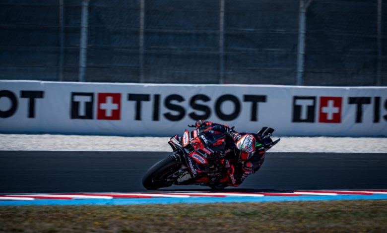 Pembalap Aprillia Racing