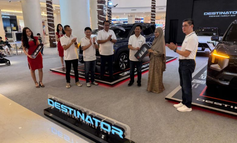 Peluncuran all new Mitsubishi Destinator di Balikpapan.