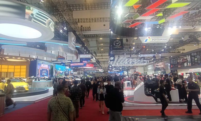 Ilustrasi pameran otomotif