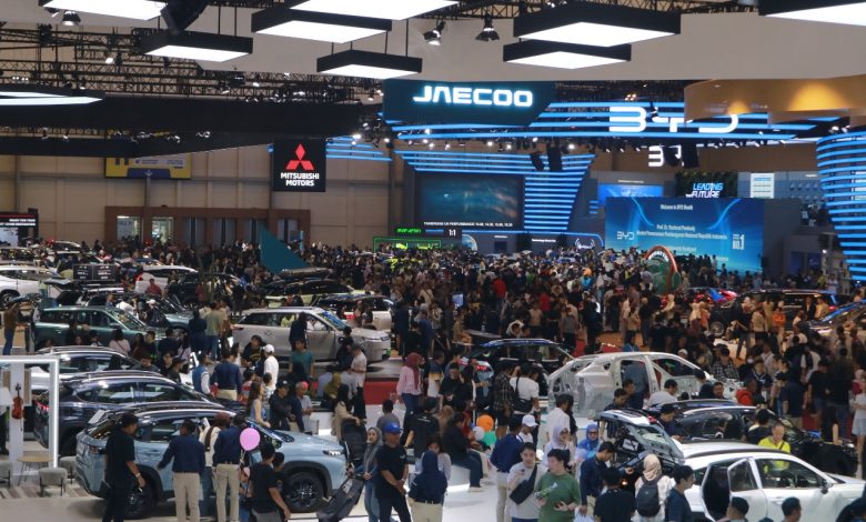 Penjualan mobil terlaris 2025