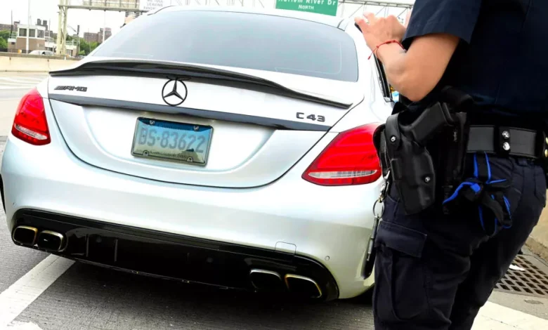 Mobil hantu banjiri kota New York