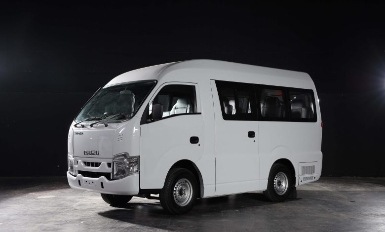 Isuzu Traga Bus