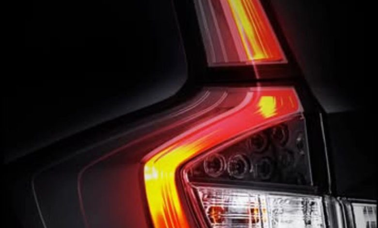 Teaser Suzuki XL7 Black edition