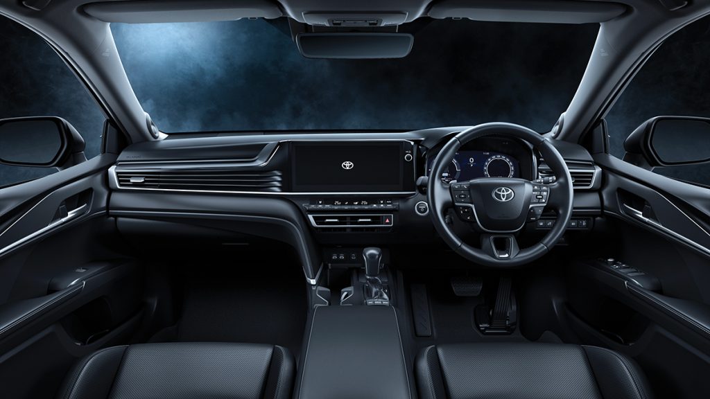 FItur canggih new Toyota Camry