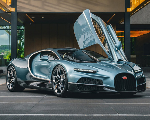 Mobil Mewah Pemain Sepak Bola Muda