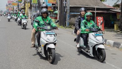 Pengemudi Grab gunakan Alva N3