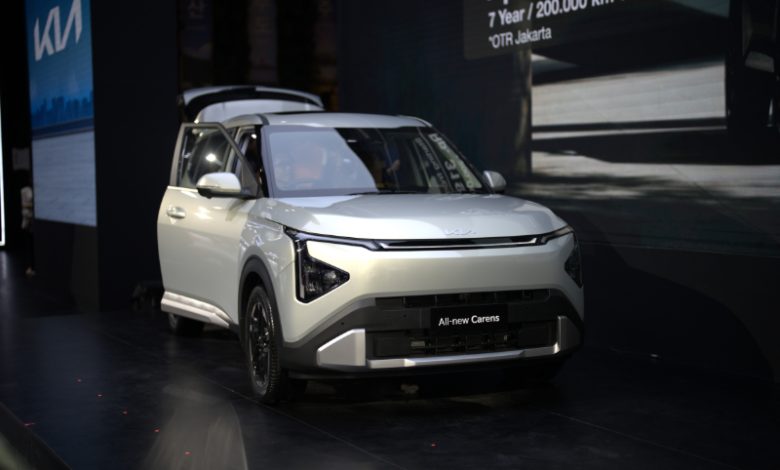 KIA Carens