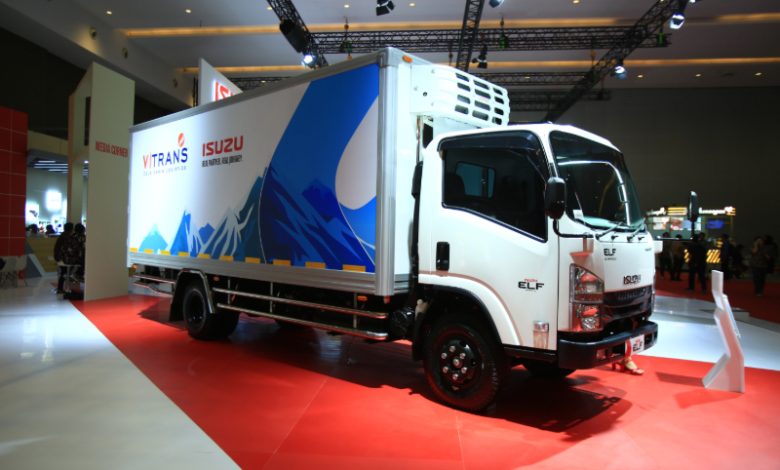 Isuzu Elf Refrigator