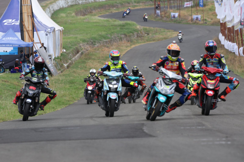 Yea Cup Racing Yamaha Cup Race Sidrap Maxi Race Gear Ultima Curi Perhatian