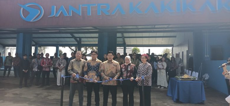 Jantra kaki kaki resmikan cabang Bogor