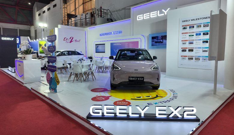Geely EX2