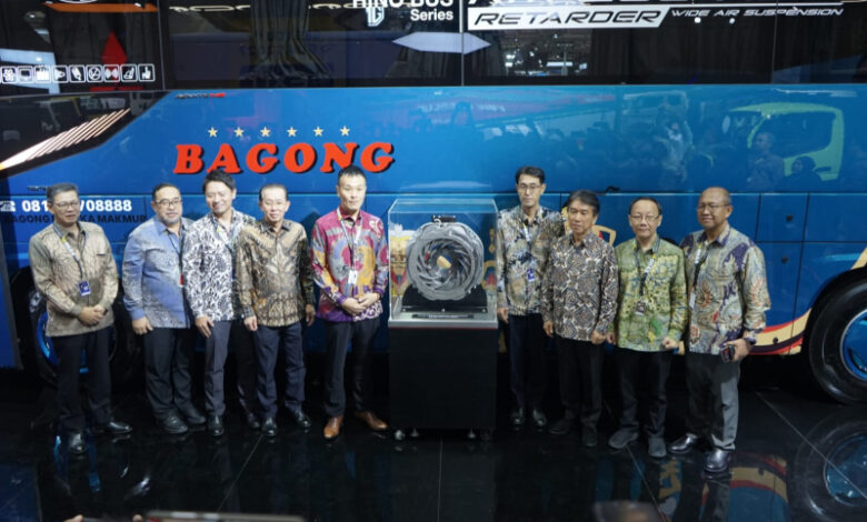 Hino Bus RM 280 Retarder