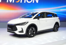 BYD M6
