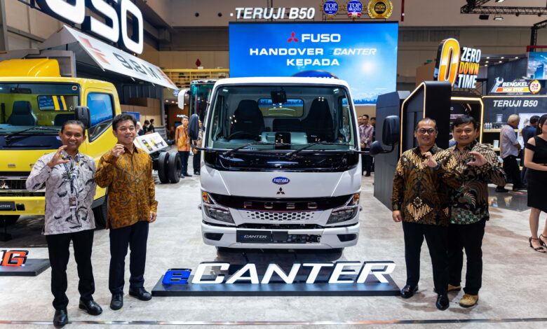penyerahan Fuso eCanter